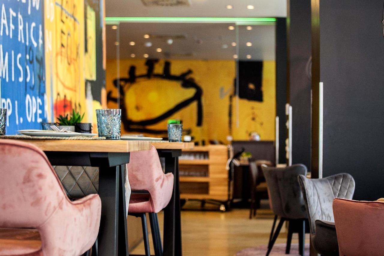 Hotel Mercure Wien Westbahnhof Esterno foto