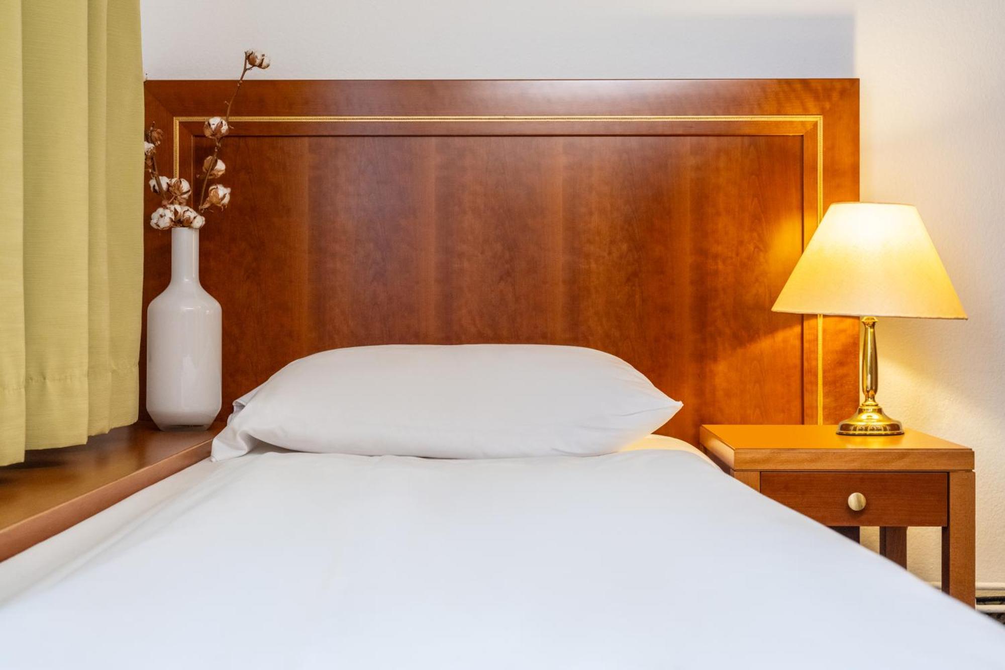 Hotel Mercure Wien Westbahnhof Esterno foto