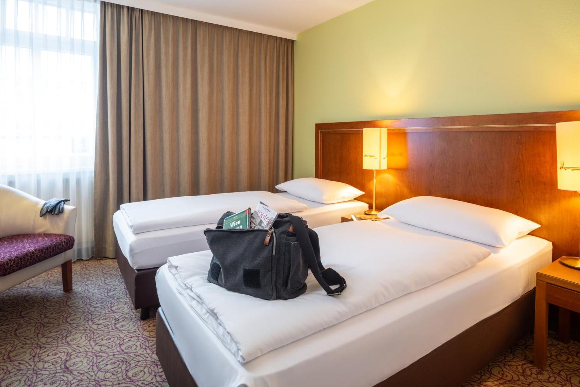 Hotel Mercure Wien Westbahnhof Esterno foto