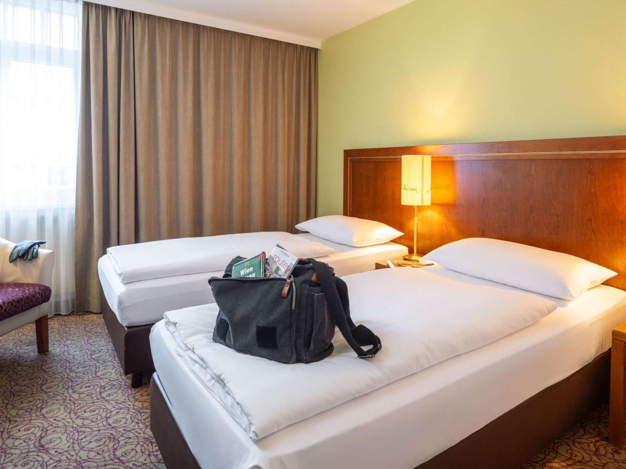 Hotel Mercure Wien Westbahnhof Esterno foto